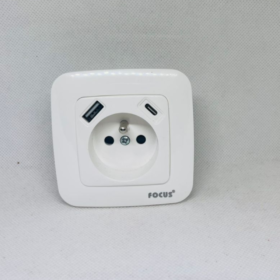 Prise 2P+T+USB encastrée