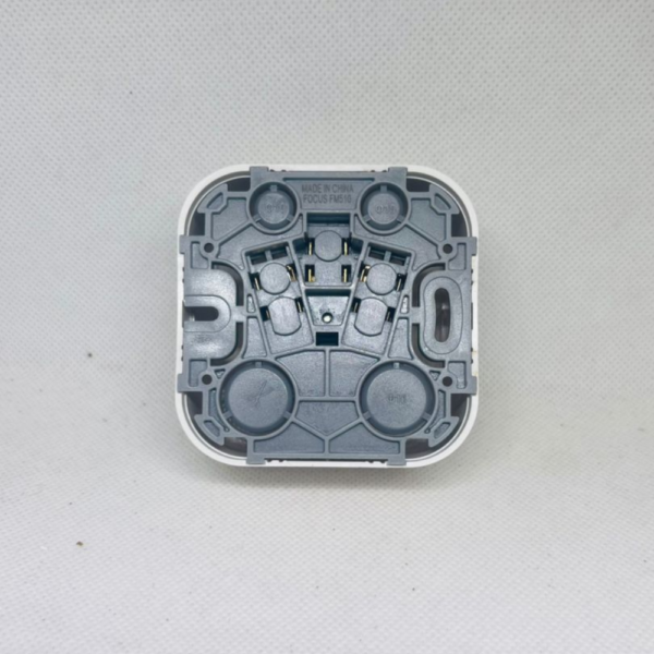 Prise 2P+T apparent – Image 3